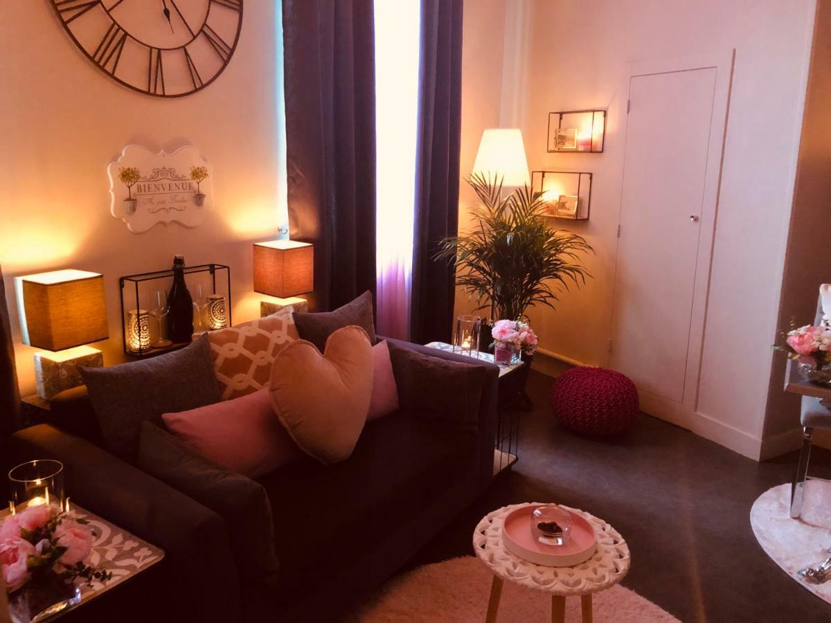 Appartement Bienvenue Au Petit Bonheur à Honfleur Extérieur photo